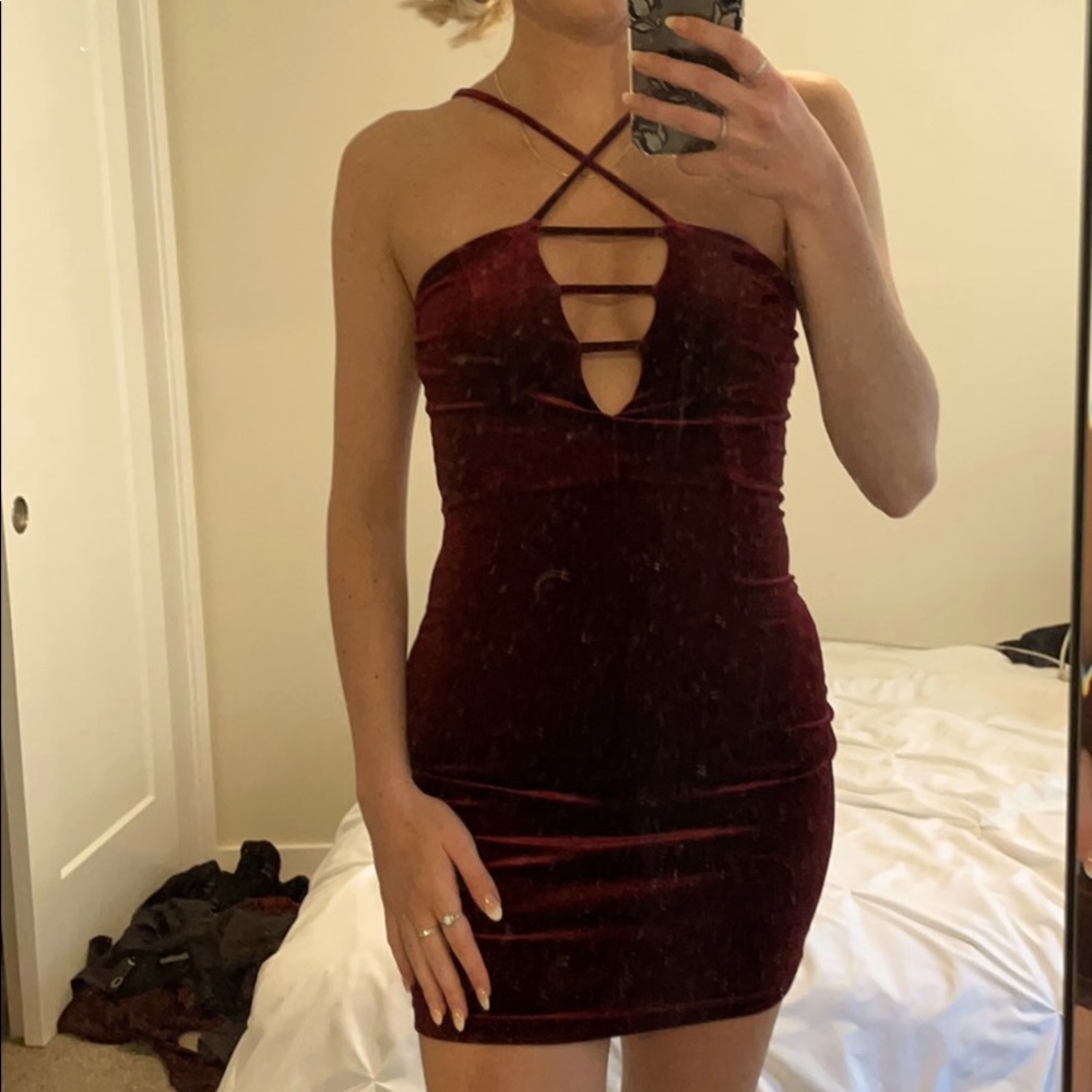 Dress - Picture 2 of 5